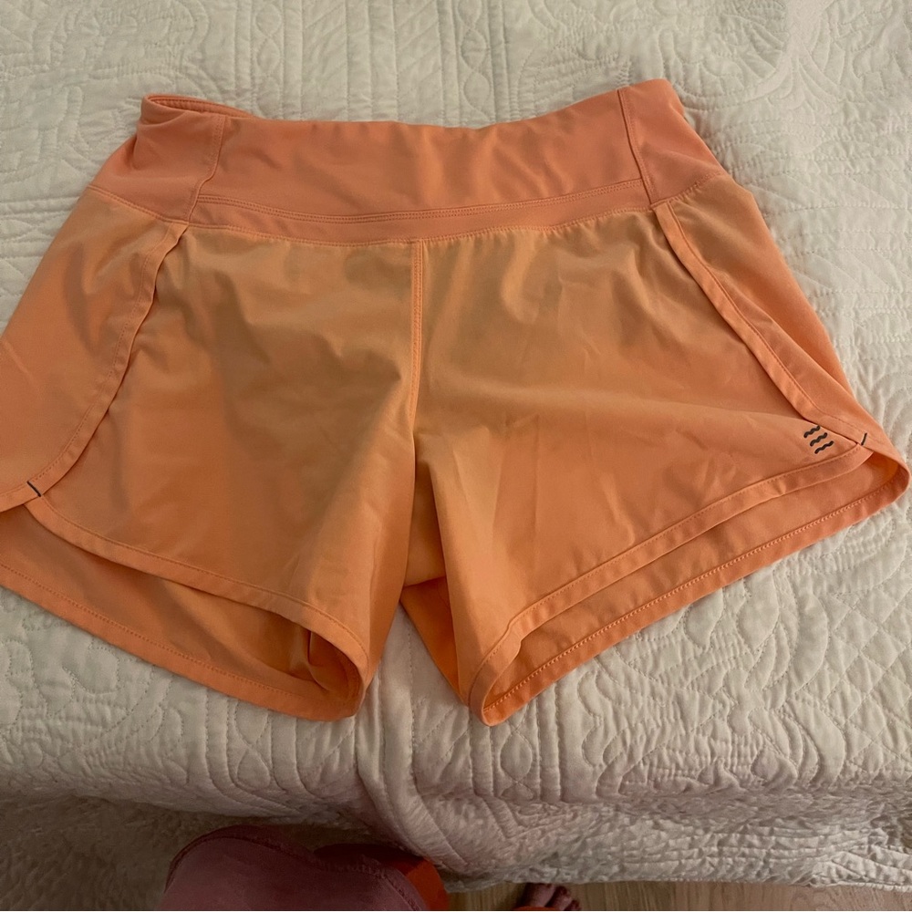 Free fly shorts small